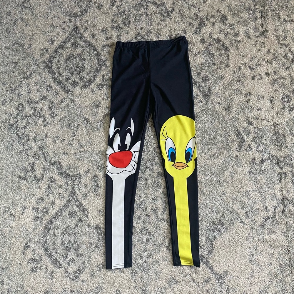 Sylvester and Tweety leggings